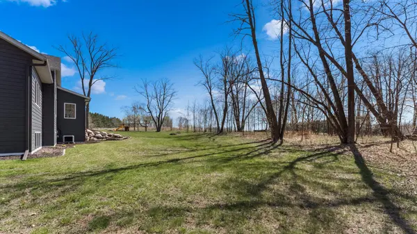902 Woodsmen CT NE, Alexandria, MN 56308