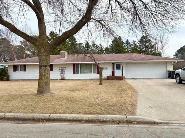 823 4th AVE SW, Perham, MN 56573