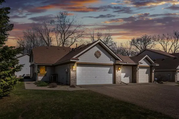 1904 Beebe RD, Maplewood, MN 55109