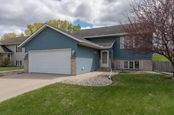 121 Torrey Pines CT, Mankato, MN 56001