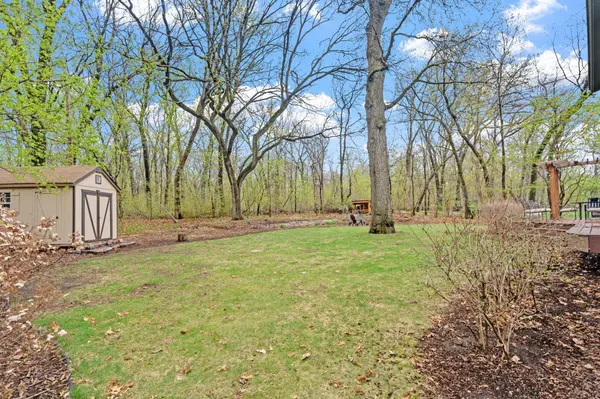 4866 Nottingham PL, Shoreview, MN 55126
