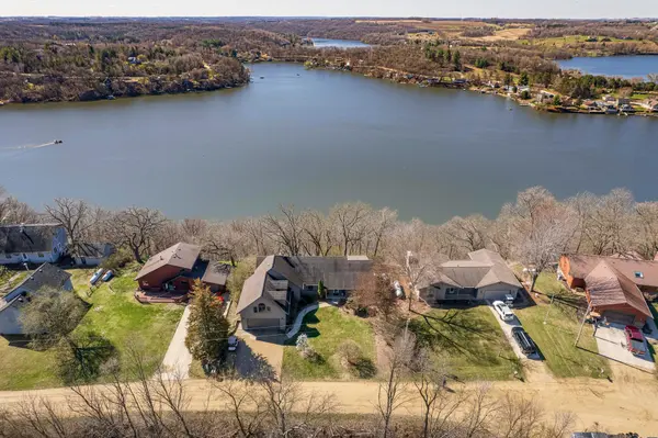 56748 404th AVE, Mazeppa, MN 55956