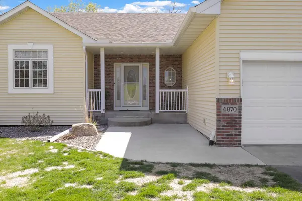 4870 Kaiser AVE NE, Albertville, MN 55301