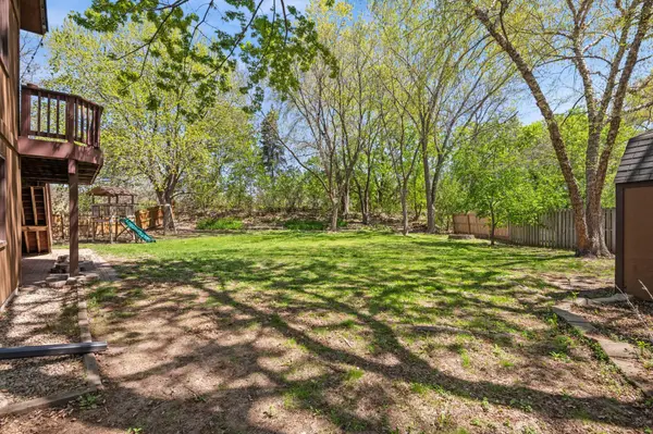 6518 Kilmer LN N, Maple Grove, MN 55369