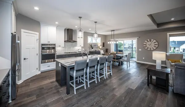 2012 Ontario DR, Northfield, MN 55057
