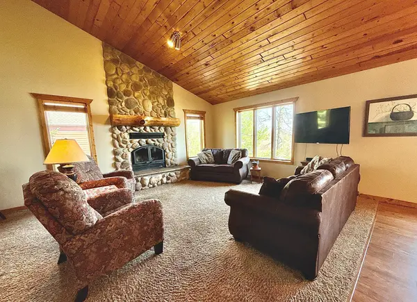 8037 44th AVE NW, Walker, MN 56484