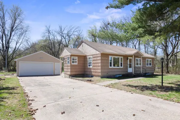 1204 133rd LN NE,  Ham Lake,  MN 55304