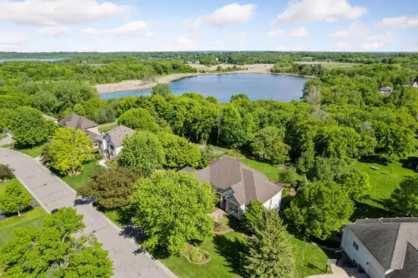 809 Saint Moritz, Victoria, MN 55386