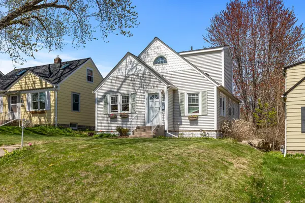 1231 Osceola AVE, Saint Paul, MN 55105