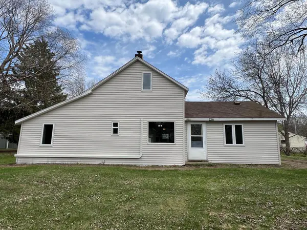 728 6th ST NE, Little Falls, MN 56345