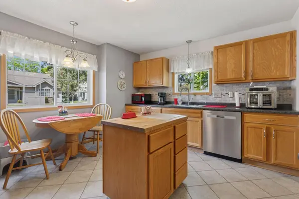 11521 Poppy ST NW, Coon Rapids, MN 55433