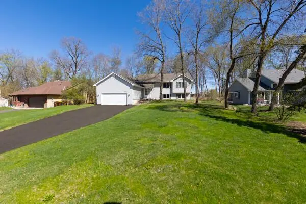 5222 W 145th ST, Savage, MN 55378