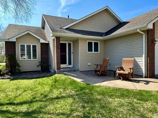 650 River Birch PL, Lino Lakes, MN 55014