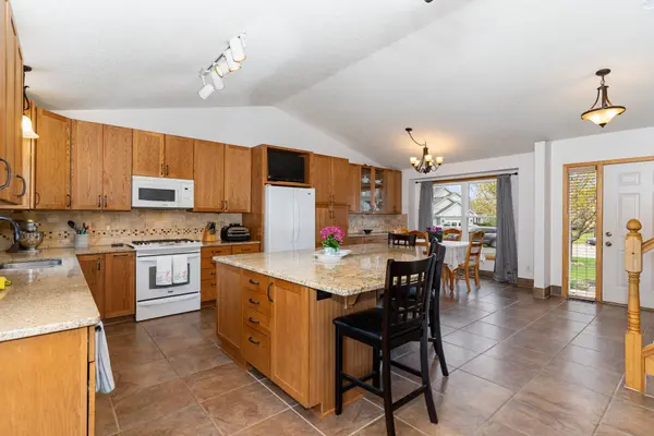 15772 Cicerone CT, Rosemount, MN 55068