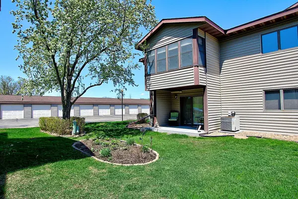 222 Sargent DR #102, Red Wing, MN 55066