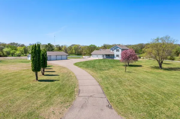 5015 Hidden Acres CIR, Saint Cloud, MN 56301