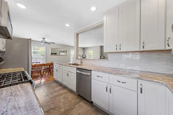 949 7th AVE SW, Faribault, MN 55021