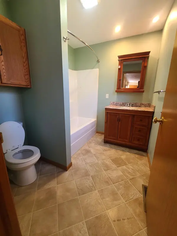 101 1/2 Orlano AVE N, Canby, MN 56220