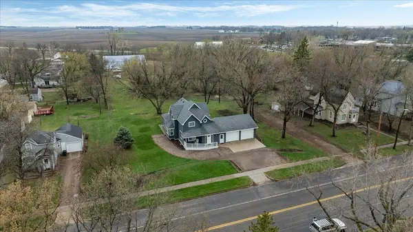 520 W 1st ST S, Cottonwood, MN 56229
