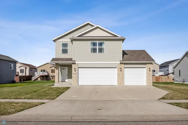4013 10th ST S, Moorhead, MN 56560