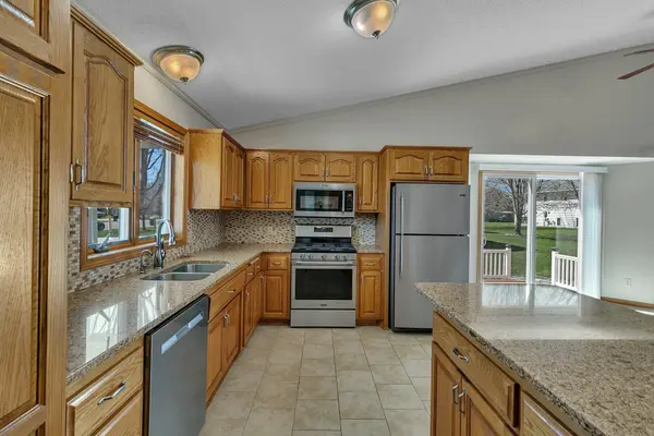 614 Lake Anna DR, Avon, MN 56310