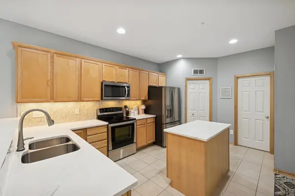 12245 Urbank ST NE #E, Blaine, MN 55449
