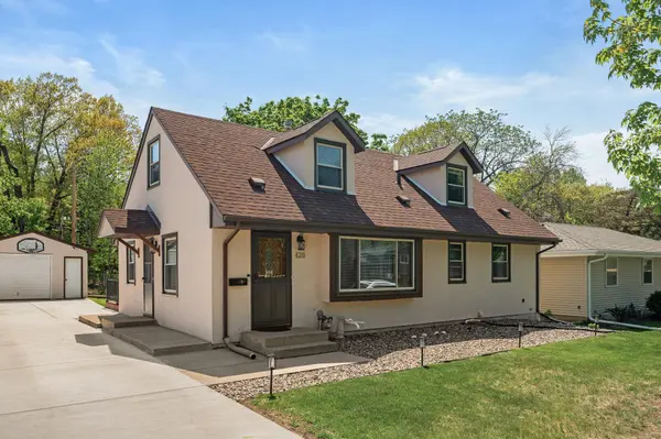 420 Ruby DR, West Saint Paul, MN 55118