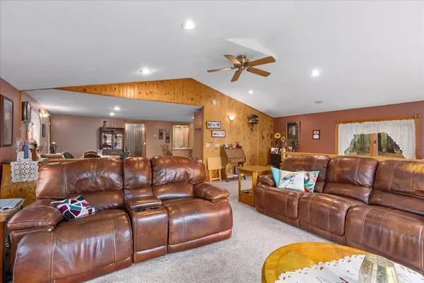 812 20th ST, Clayton, WI 54004