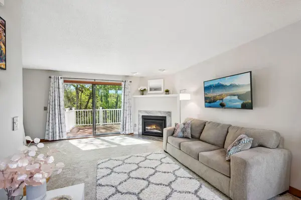3664 Abbey WAY #C, Eagan, MN 55123