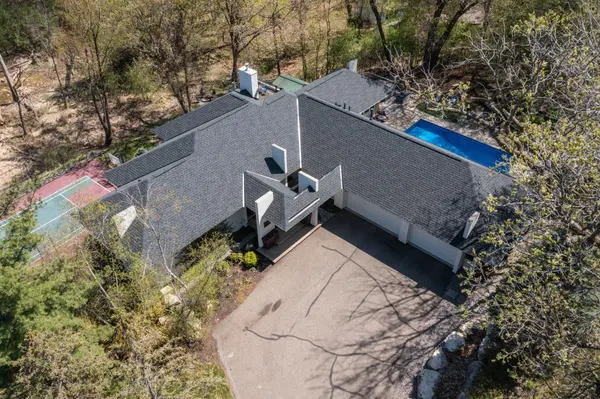 2226 Oakland RD, Minnetonka, MN 55305