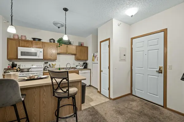1776 Maryland AVE E #209, Saint Paul, MN 55106