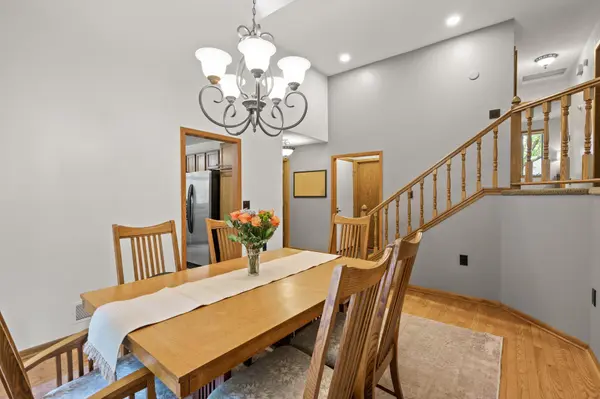778 Sunset DR, Eagan, MN 55123