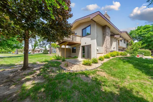 1508 Pheasantwood TRL, Northfield, MN 55057