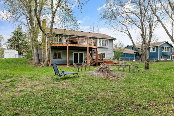4253 W 140th ST, Savage, MN 55378