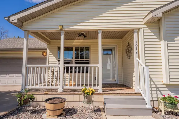 1012 Bartlett AVE, Altoona, WI 54720
