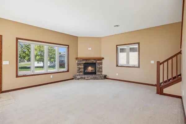 173 Cardinal LN, Clearwater, MN 55320