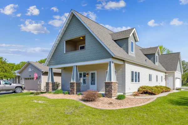 173 Cardinal LN, Clearwater, MN 55320