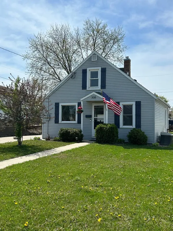 308 1st ST E, Stewartville, MN 55976