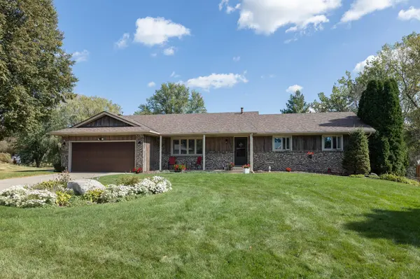 13420 Fairlawn CT, Apple Valley, MN 55124