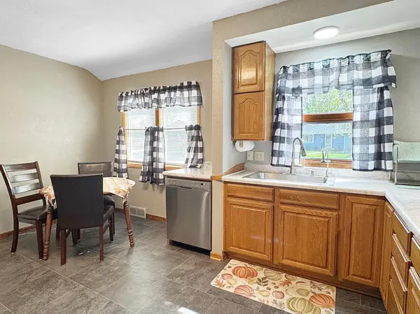767 N 3rd ST, Tracy, MN 56175