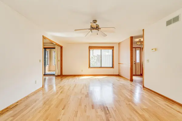8618 134th ST W, Apple Valley, MN 55124
