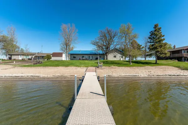 23060 Red Rock Shores DR SW, Hoffman, MN 56339