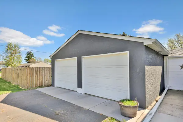 414 5th AVE NE, Cambridge, MN 55008
