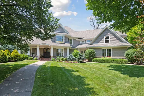 18688 Saint Mellion PL, Eden Prairie, MN 55347