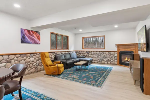 265 Red Pine TRL, Saint Joseph Twp, WI 54016