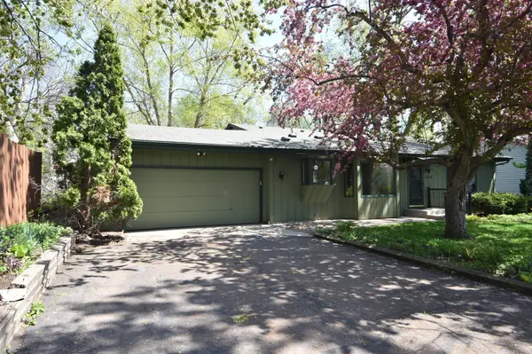 4216 Boone AVE N, New Hope, MN 55428
