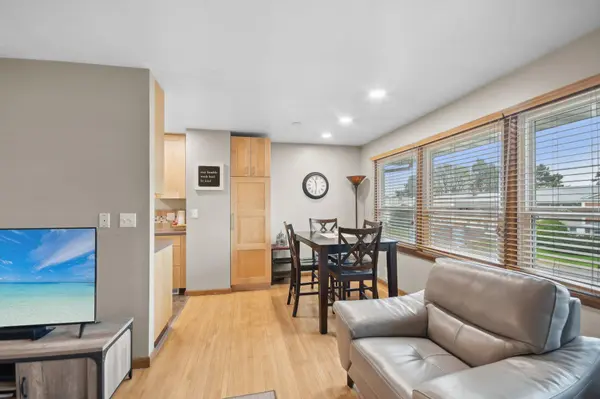 1393 Colonial DR, Roseville, MN 55113