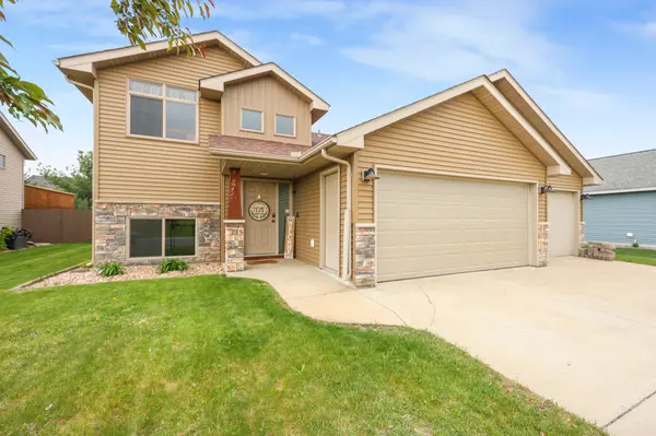1805 7th ST N, Sartell, MN 56377