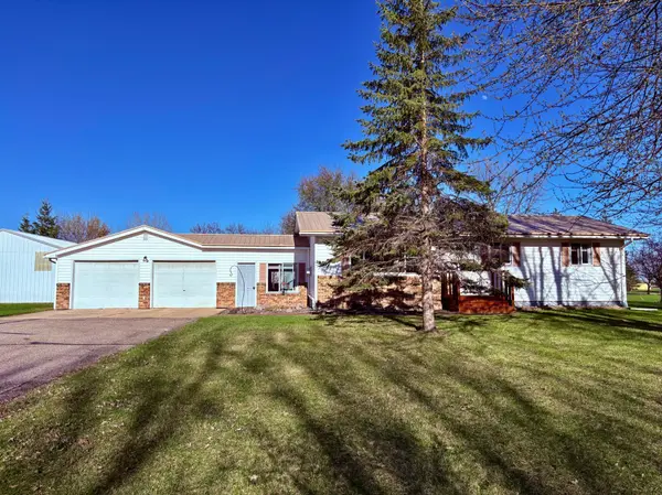 306 4th AVE SE, Baudette, MN 56623