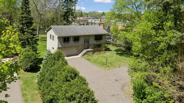 3400 Rainbow DR, Minnetonka, MN 55345